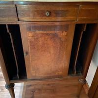 Mobile porta oggetti