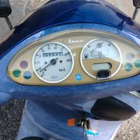 scooter piaggio vespa ET2 50