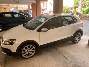 Polo Cross