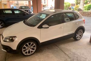 Polo Cross