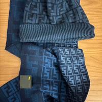 Sciarpa e cappello FENDI