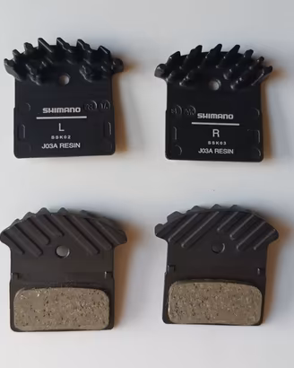 4 Pastiglie per freno a disco SHIMANO J03A RESIN