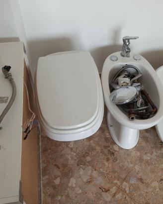 Sanitari e moile bagno