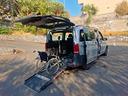 mercedes-benz-vito-pianale-ribassato-con-rampa-dis