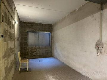 Box / Garage di 14 m² a Bologna