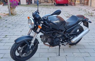 Monster 695
