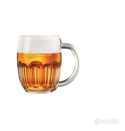 Bicchieri e boccali birra