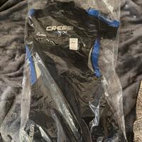 Cressi muta sub bambino