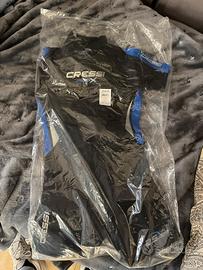 Cressi muta sub bambino