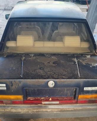 Alfa Romeo 90 2.0 i V6 super per ricambi (2a)