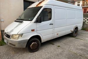MERCEDES SPRINTER FURGONATO