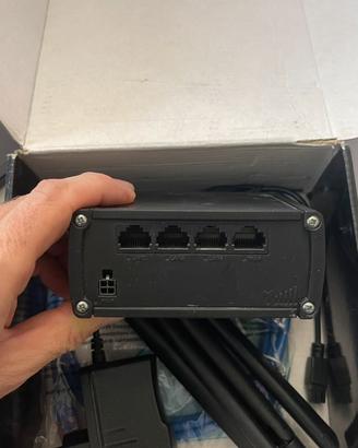 Teltonika RUT950 Router industriale 4G LTE DualSIM