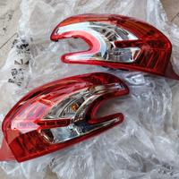 Peugeot 208 1° Coppia Fanali Posteriori originali