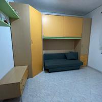 Stanzetta per ragazzi (pari al nuovo)