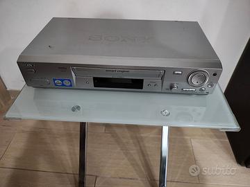 Video registratore VHS della Sony.