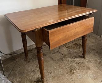 Tavolo da cucina IXX secolo in ciliegio 