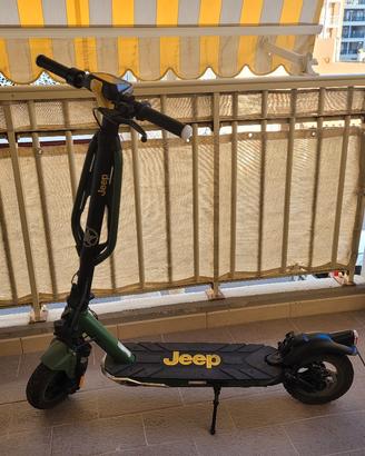 monopattino JEEP ADVENTUR