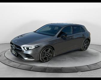 MERCEDES-BENZ A 180 d Premium Night edition auto