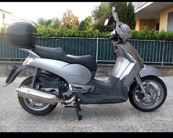 Scarabeo 400 i.e. light