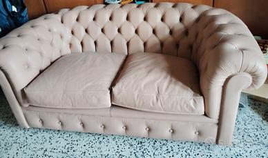 divano Chesterfield 
