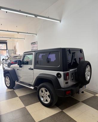 Jeep Wrangler Unlimited 2.8 CRD DPF full optional