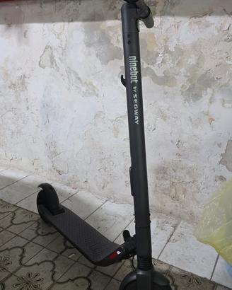 Monopattino Ninebot Segway ES2