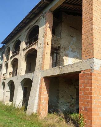 Rustico-Casale a Camerana