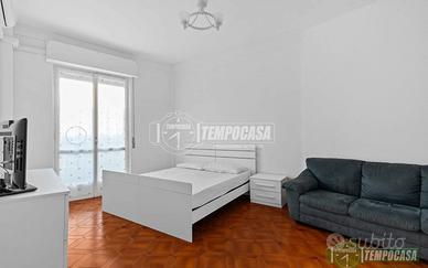 Appartamento luminoso e silenzioso con balcone