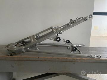 TELAIETTO POSTERIORE APRILIA SXV 450/550