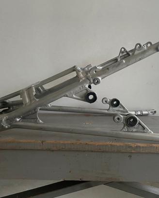 TELAIETTO POSTERIORE APRILIA SXV 450/550