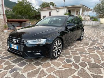 AUDI A4 4ª serie - 2012