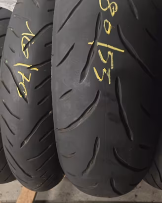 Pneumatici Bridgestone T32