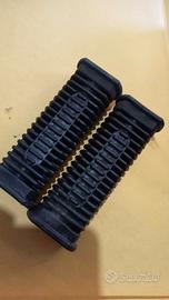 Gommini poggia piedi guidatore