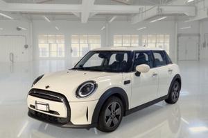 MINI COOPER CLASSIC AUTO 5 PORTE BERLINA