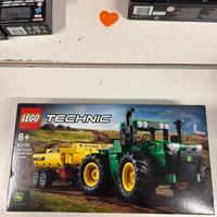 LEGO Technic 42136 - Trattore John Deere