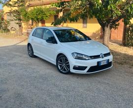 Golf 7 1.6 110cv r-line