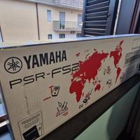 Tastiera Yamaha PSR-F52 