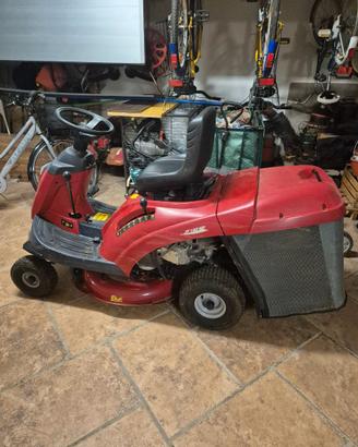 Trattorino tagliaerba riders Castelgarden XF 140 H
