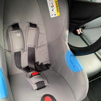 Seggiolino per neonati da viaggio per auto