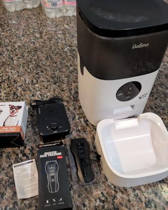 3 in 1:dispenser + controllo abbaio +ultrasouni