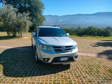 Fiat  Freemont 2.0 D 170cv  interni in pelle nera.