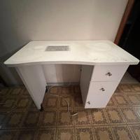 Tavolo per onicotecnica