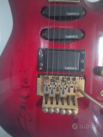 Chitarra Samick autografata Steve Vai