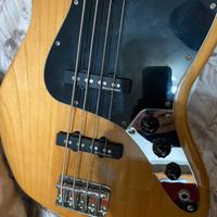 Basso elettrico squier Fender