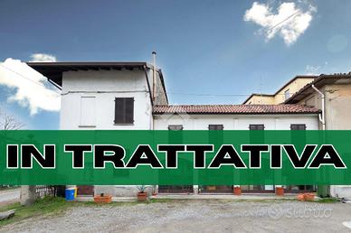 CASA DI CORTE A VERANO BRIANZA