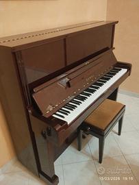 Pianoforte verticale 