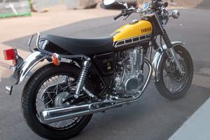 YAMAHA SR 400