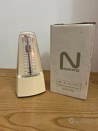 Metronomo meccanico Nikko vintage con scatola