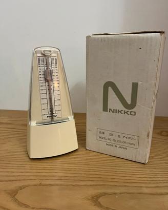 Metronomo meccanico Nikko vintage con scatola