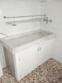 Lavandino in marmo Carrara